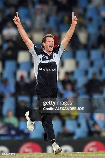 Ian Butler Ian Butler Cricket Photos and Premium High Res Pictures - Getty Images