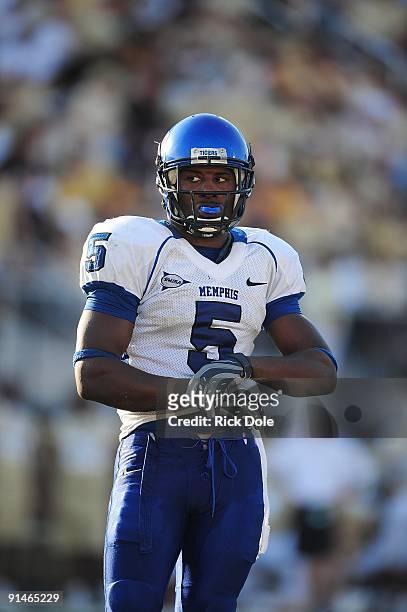 Running back Lance Smith of the Memphis Tigers against the Central Florida Knights at Bright House Networks Stadium on October 3, 2009 in Orlando,...