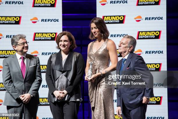 Garbiñe Muguruza receives the best sportwoman of the year award during the 70th Mundo Deportivo Gala on February 5, 2018 in Barcelona, Spain.