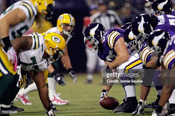 Center John Sullivan and the Minnesota Vikings line up during the game against the Green Bay Packers on October 5, 2009 at Hubert H. Humphrey...