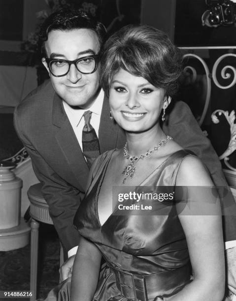 Actors Peter Sellers and Sophia Loren before the start of shooting on the film 'The Millionairess', UK, 18th May 1960.