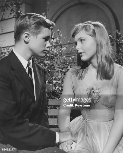 Actors Carol Lynley and Brandon De Wilde in a scene from the 20th Century Fox film 'Blue Denim', 1959.