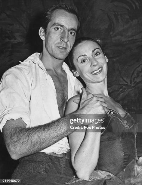 English ballerina Annette Page with her husband and dancing partner Ronald Hynd at the Golders Green Hippodrome in London, 19th September 1959. They...