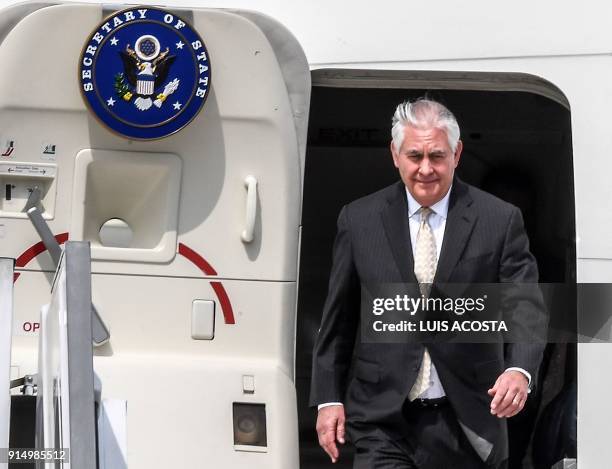 Secretary of State Rex Tillerson arrives to Catam Military Airport in Bogota, on February 6, 2018. / AFP PHOTO / Luis ACOSTA