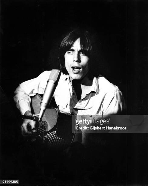 Jackson Browne performs live on stage in Los Angeles in 1974