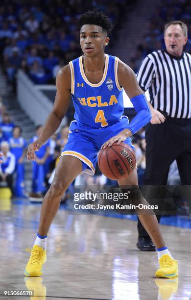 Jaylen Hands of the UCLA Bruins dribbles the ball during the game against the USC Trojans at Pauley Pavilion on February 3, 2018 in Los Angeles,...