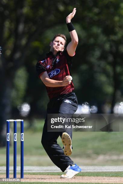 Matt Henry of Canterbury bowls during the One Day Ford Trophy Cup match between Canterbury and Auckland on February 7, 2018 in Christchurch, New...