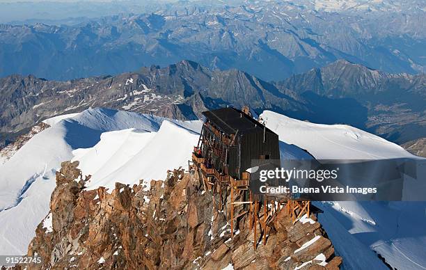 margherita hut, on monte rosa - piemonte - fotografias e filmes do acervo