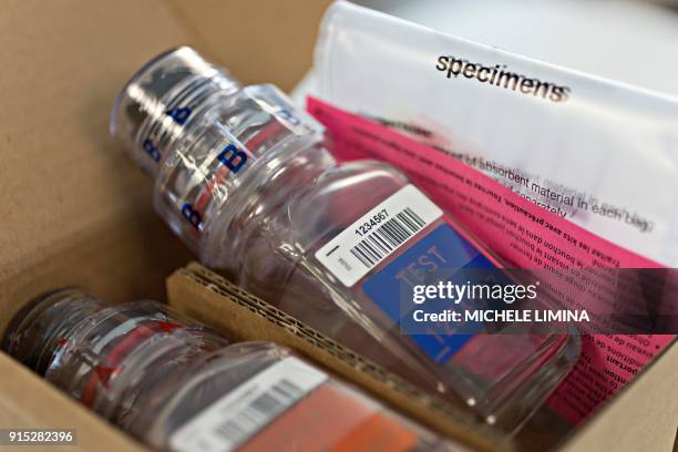 Berlinger Kit 76 Urine Sample Kit Stock Photos, High-Res Pictures, and Images - Getty ...
