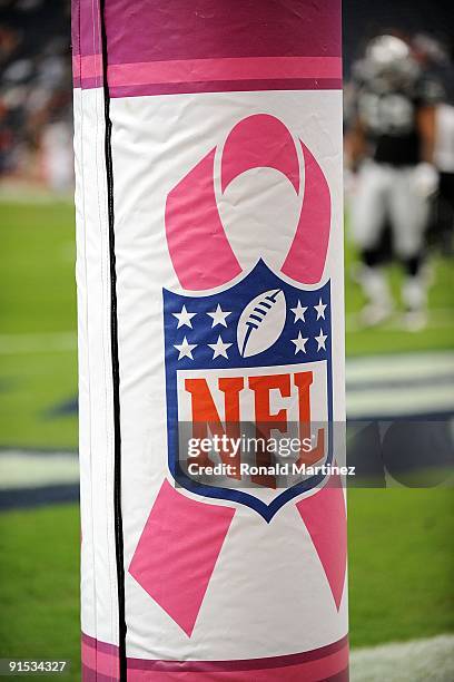 Afl Pink Ribbin 1,273 Afl Goal Posts Stock Photos, High-Res Pictures, and Images ...