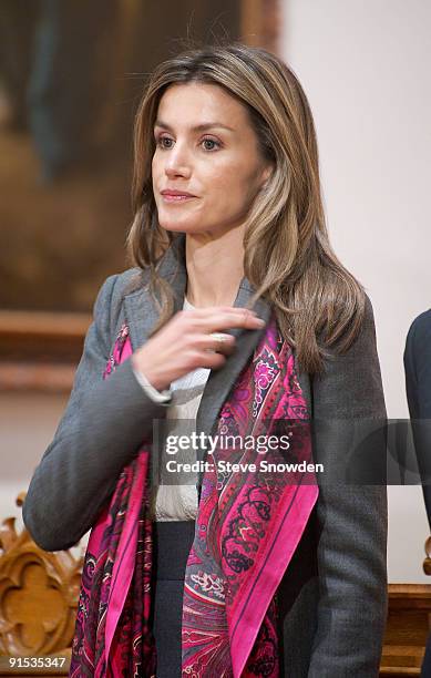 Princess Letizia of Spain makes the Sign of the Cross while visiting the Basilica of Saint Francis of Assisi on October 6, 2009 in Santa Fe, New...