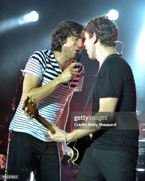 Gary Lightbody and Nathan Connolly of Snow Patrol perform on stage at Stubbs Ampitheatre on October 6, 2009 in Austin, Texas.