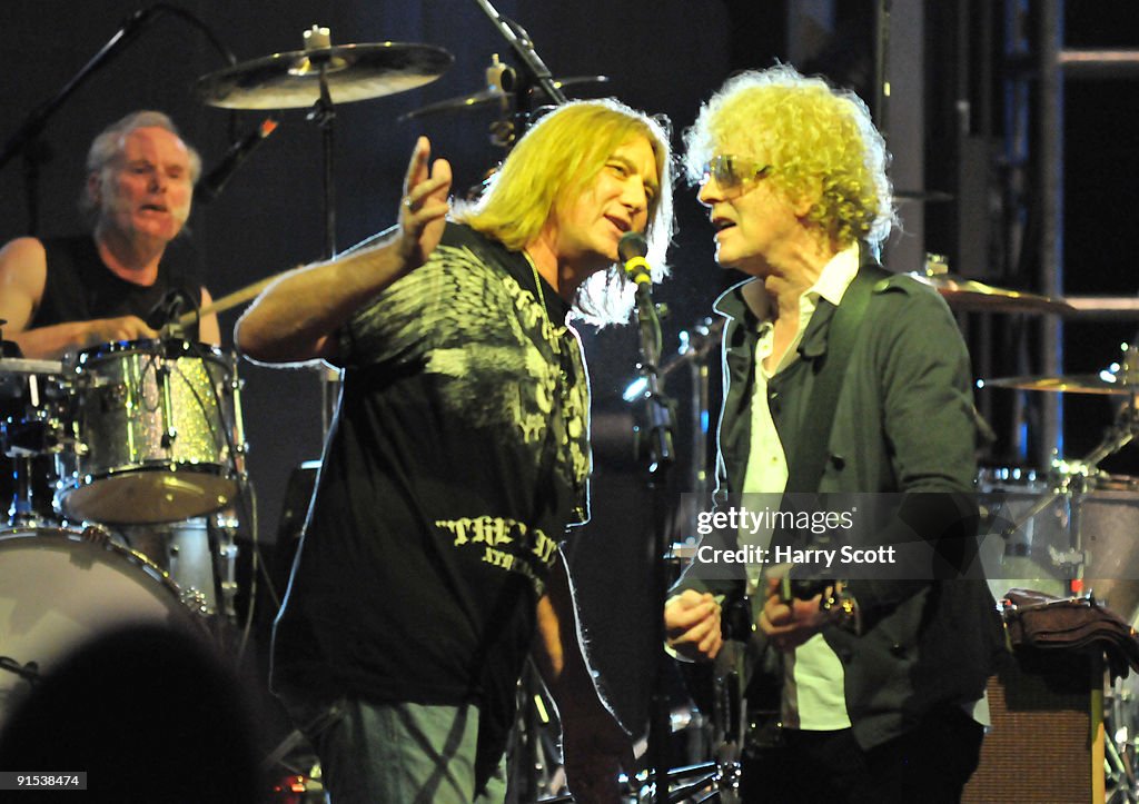 Mott The Hoople Perform At The Hammersmith Apollo