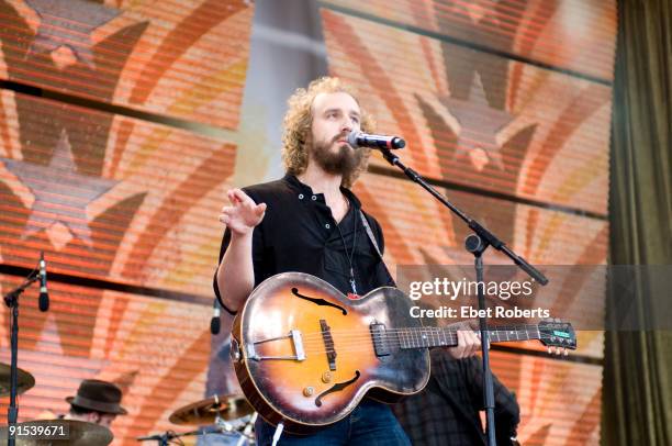 Matthew Houck of Phosphorescent performs at Farm Aid 2009 held at Verizon Wireless Amphitheatre on October 4, 2009 in Maryland Heights, Missouri.