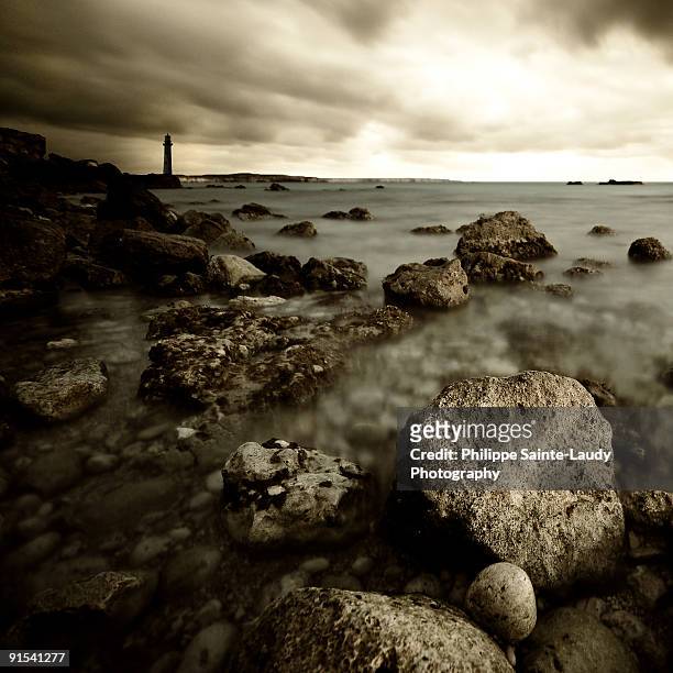 lighthouse at the sea - sainte-laudy photos et images de collection