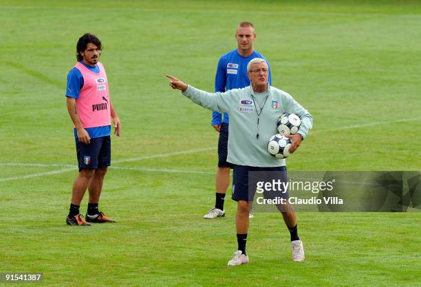 Italy Head Coach Marcello Lippi, Daniele De Rossi and Gennaro Gattuso during the training at Coverciano on October 7, 2009 in Florence, Italy.
