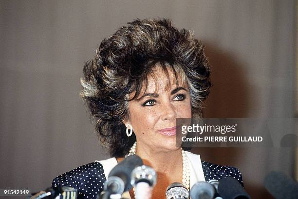 Actress Elizabeth Taylor attends a gala at the Paradis Latin organised for the fight against AIDS, on November 11 in Paris.