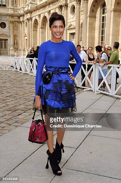 Freida Pinto arrives for the Louis Vuitton Pret a Porter show as part of the Paris Womenswear Fashion Week Spring/Summer 2010 at Cour Carree du...