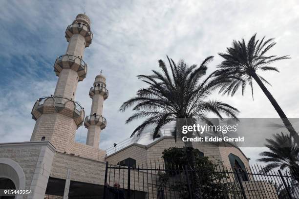 ahmadiyya muslim community in israel - ahmadiyya muslim community stock pictures, royalty-free photos & images