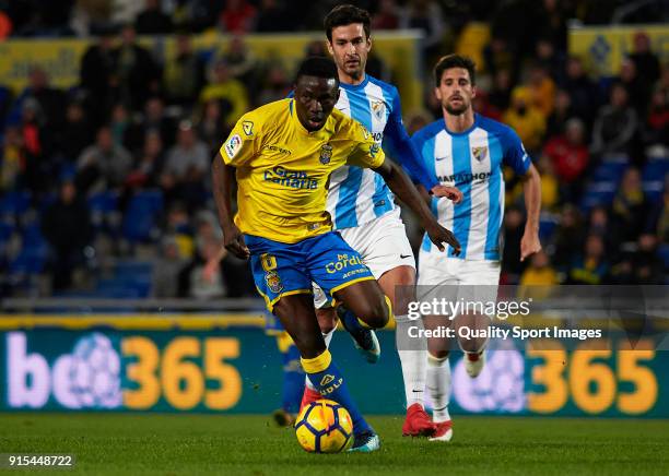 Oghenekaro Etebo of Las Palmas in action during the La Liga match between Las Palmas and Malaga at Estadio Gran Canaria on February 5, 2018 in Las...