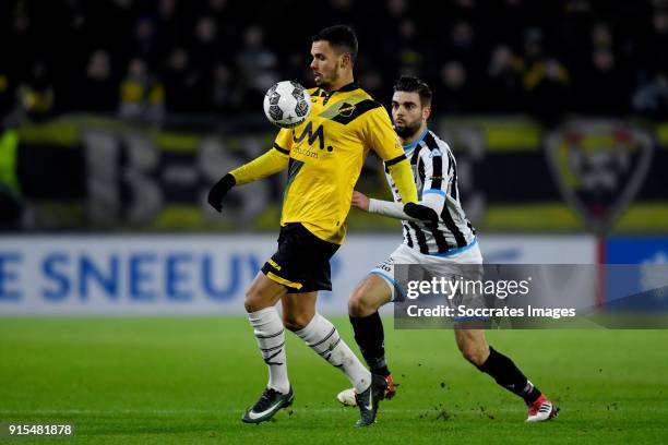 Mitchell te Vrede of NAC Breda, Robin Propper of Heracles Almelo during the Dutch Eredivisie match between NAC Breda v Heracles Almelo at the Rat...