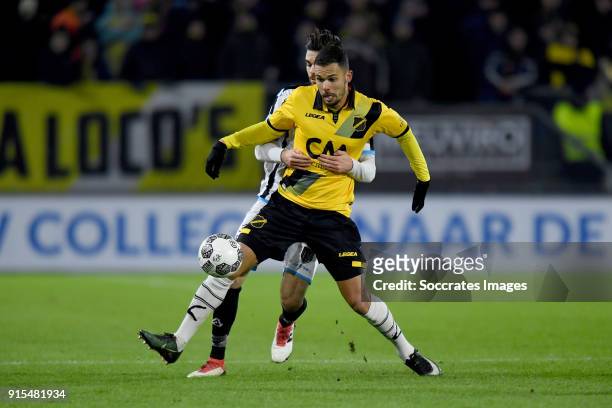 Mitchell te Vrede of NAC Breda, Robin Propper of Heracles Almelo during the Dutch Eredivisie match between NAC Breda v Heracles Almelo at the Rat...