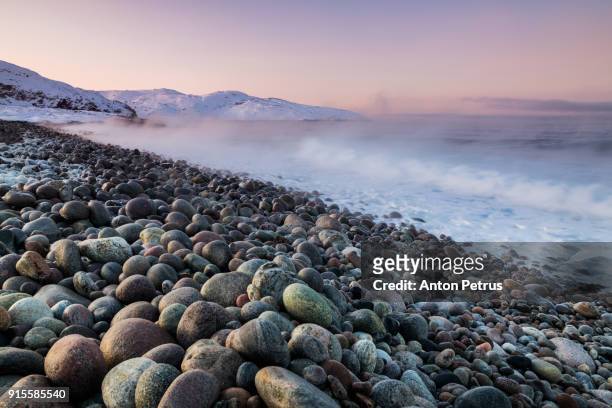 storming sea in a strong frost - murmansk stock pictures, royalty-free photos & images