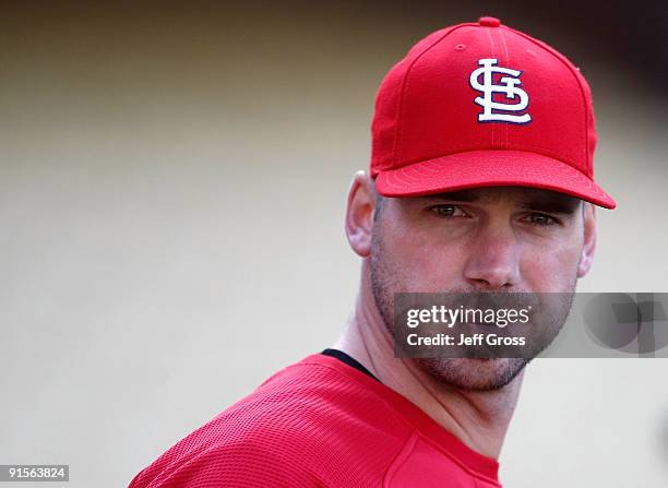 Pitcher Chris Carpenter of the St. Louis Cardinals looks on before pitching against the Los Angeles Dodgers in Game One of the NLDS during the 2009...