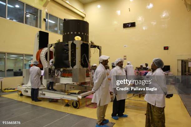 Isro Working 418 Isro Center Stock Photos, High-Res Pictures, and Images - Getty Images