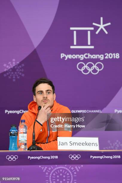 Dutch speed skater Jan Smeekens talks to the media at a press conference ahead of the PyeongChang 2018 Winter Olympic Games on February 8, 2018 in...