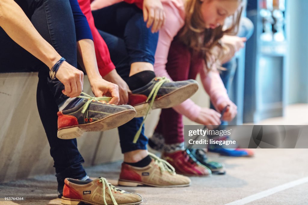 Filles à la bowling