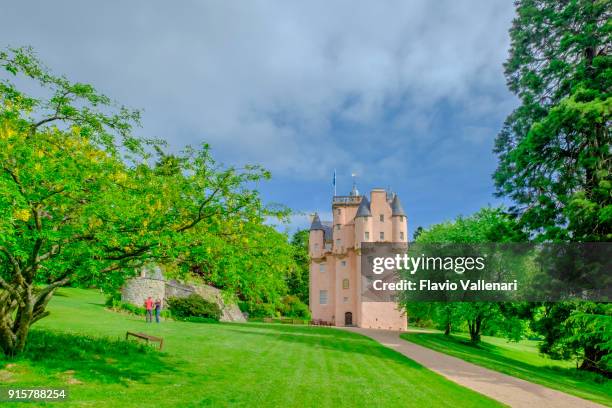 craigievar castle, scotland - craigievar castle stock pictures, royalty-free photos & images
