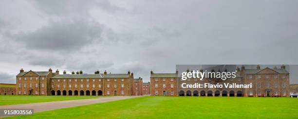 fort george, schotland - army barracks stockfoto's en -beelden