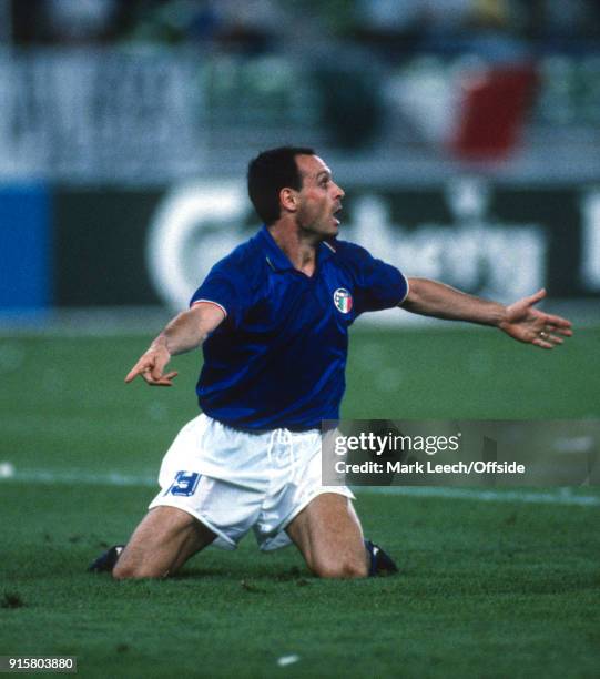 July 1990 Bari ; FIFA World Cup third place match ; Italy v England ; Salvatore Schillaci of Italy .