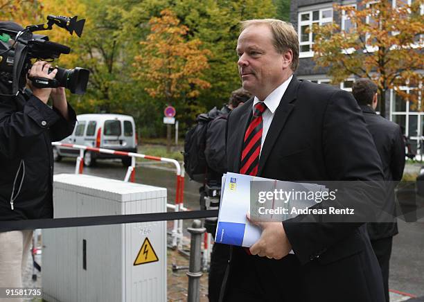 Dirk Niebel, General Secretary of the German Free Democrats , arrives for the second round of coalition negotiations between the FDP and the German...