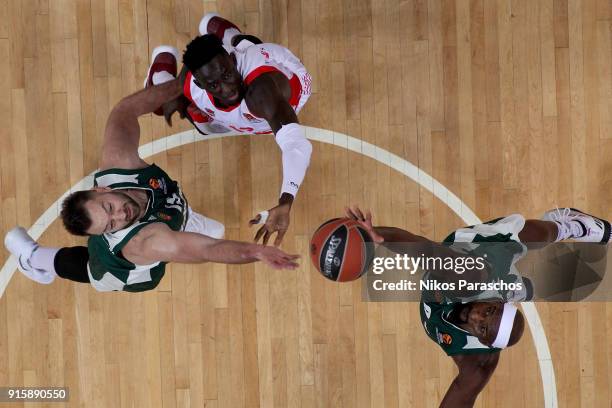 Ian Vougioukas, #15 and Chris Singleton, #0 of Panathinaikos Superfoods Athens competes with Ilimane Diop, #12 of Baskonia Vitoria Gasteiz during the...