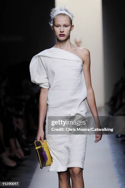 Model walks down the runway during the Bottega Veneta show as part of Milan Womenswear Fashion Week Spring/Summer 2010 at Milano Fashion Center on...