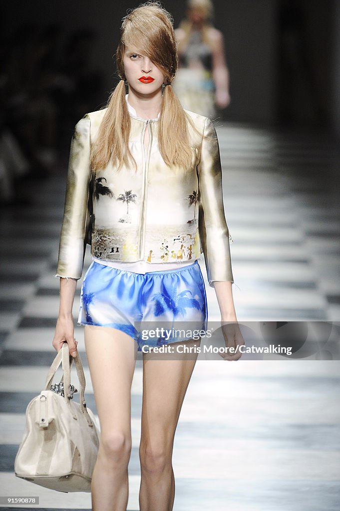 Prada - Milan Fashion Week Spring/Summer 2010