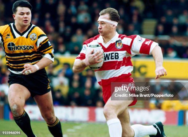 Dean Sharp Rugby Dean Bell Photos and Premium High Res Pictures - Getty Images