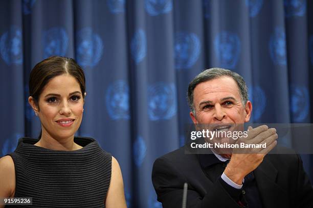 Actors Ana Ortiz and Tony Plana attend the United Nations Foundation's Nothing But Nets campaign press conference at United Nations on October 8,...