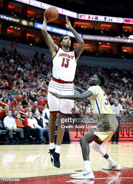Ray Spalding of the Louisville Cardinals shoots the ball against the Georgia Tech Yellow Jackets during the game at KFC YUM! Center on February 8,...