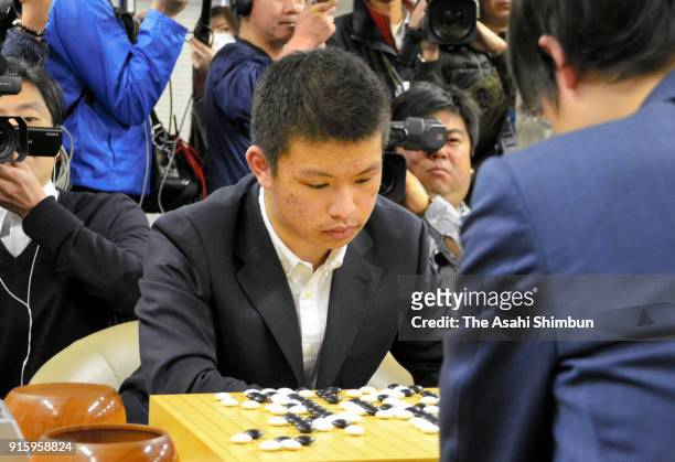 Yuta Iyama of Japan and Xie Erhao of China compete in the 22nd LG Cup Korea Daily Championship final game three at the Nihon Ki-In on February 8,...
