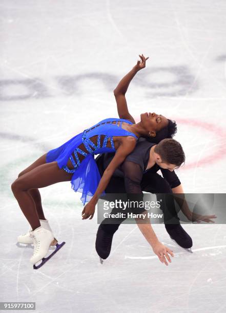 Vanessa James and Morgan Cipres of France compete in the Figure Skating Team Event - Pair Skating Short Program during the PyeongChang 2018 Winter...