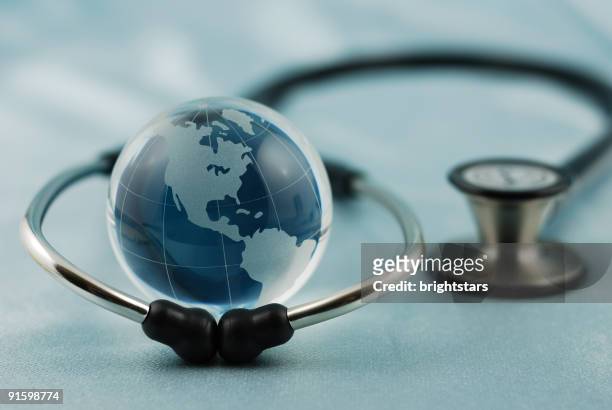 global de la salud - intercontinental fotografías e imágenes de stock