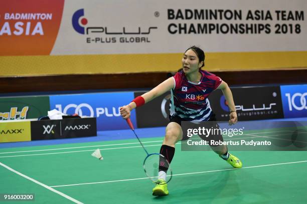 Sung Ji Hyun of Korea competes against Soniia Cheah of Malaysia during Women's Team Quarter-final match of the E-Plus Badminton Asia Team...