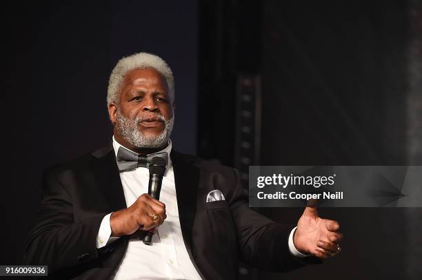 Earl Campbell speaks during the Houston Sports Awards on February 8, 2018 in Houston, Texas.