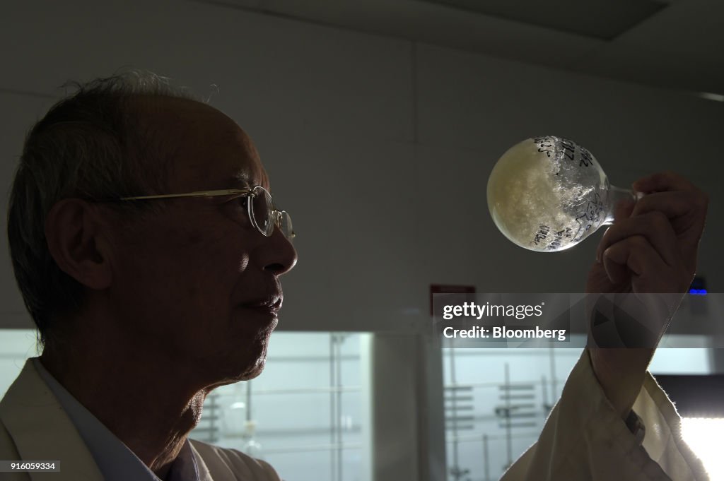 Aus Bio Ltd. Researcher Wen-Yang Wu