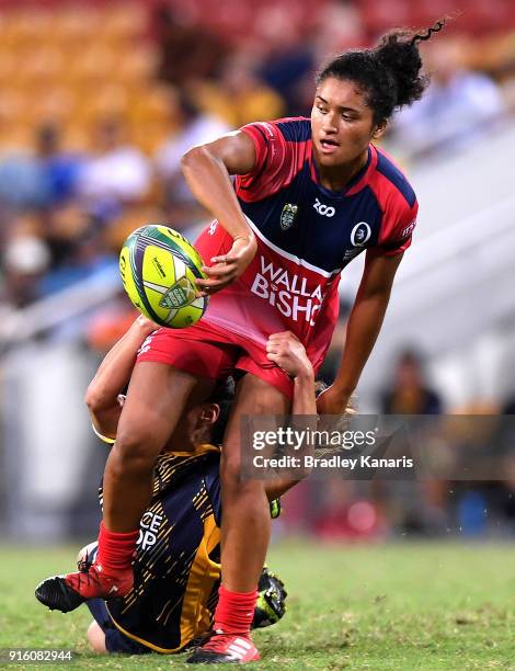 Zahara Temara of Queensland gets a pass away during the 2018 Global Tens match between Queensland and the ACT Brumbies at Suncorp Stadium on February...