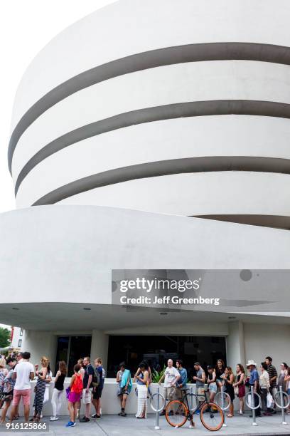 The visitor line outside the Guggenheim Museum.