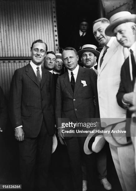 Franklin Roosevelt , with James Cox , Democratic Nominee for President, at Campaign Appearance, Washington DC, USA, Harris & Ewing, 1920.
